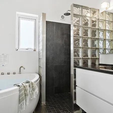 4 Bedroom Beautiful In 하데르슬레우