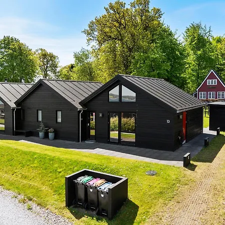 4 Bedroom Beautiful In 펜션 *